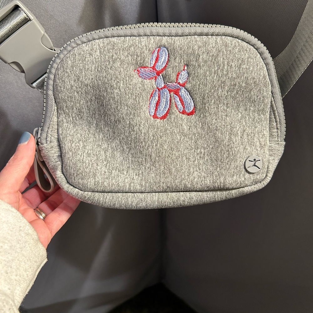 Gray Crossbody Fanny Pack Neoprene Bag with Balloon Dog Embroidery